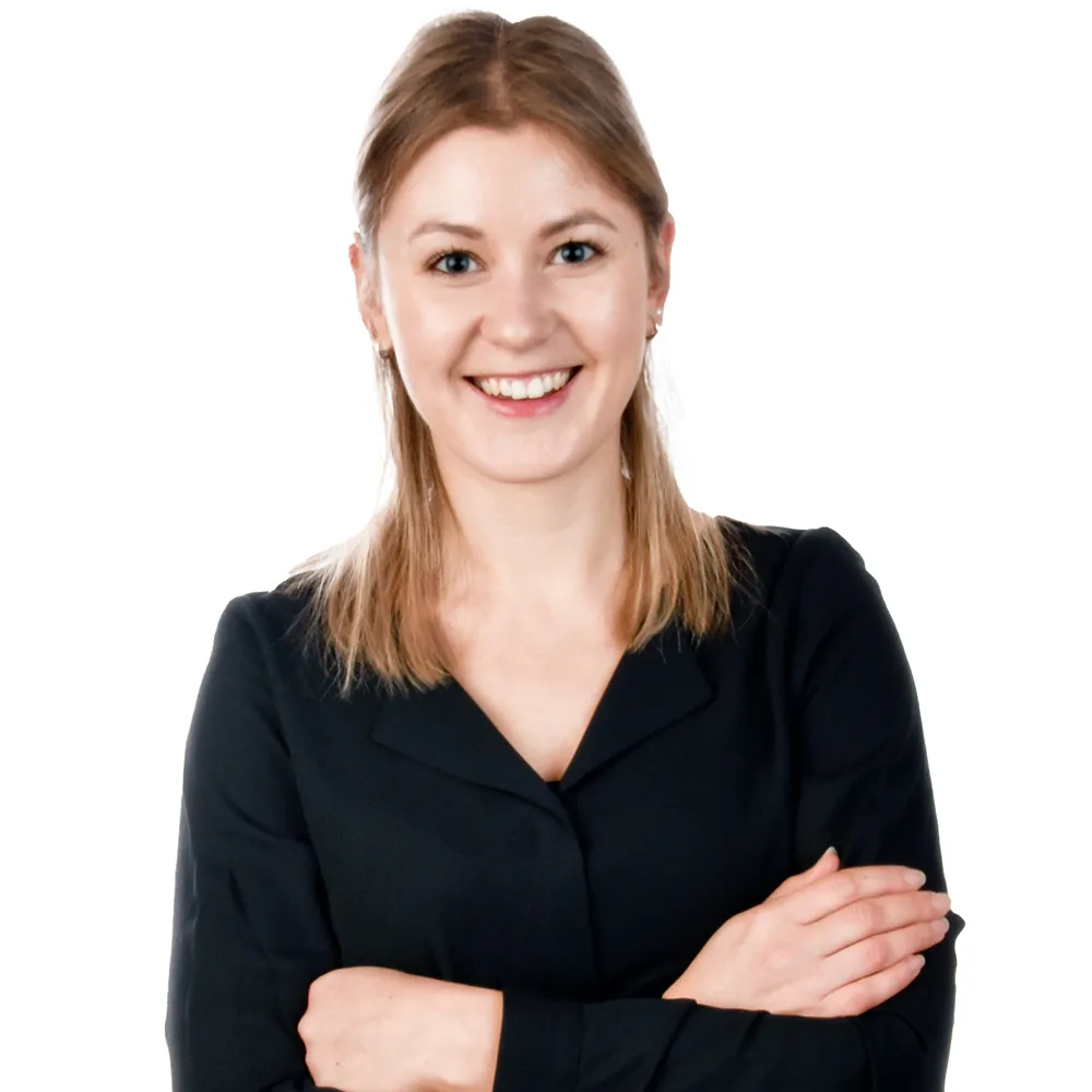 Lisa Schuster, Geschäftsstelle